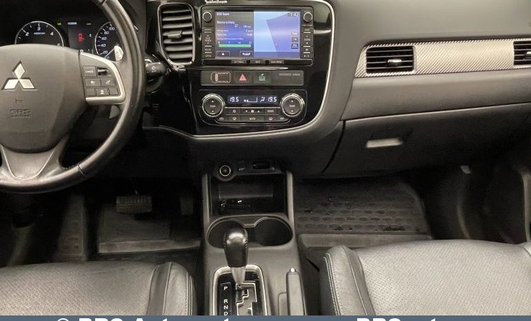 Mitsubishi Outlander 2.2 DiD Instyle 4WD Automatas 2015 full