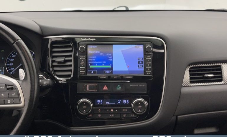 Mitsubishi Outlander 2.2 DiD Instyle 4WD Automatas 2015 full