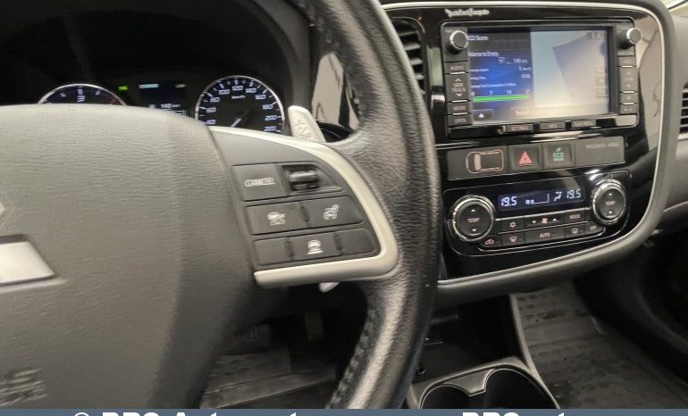 Mitsubishi Outlander 2.2 DiD Instyle 4WD Automatas 2015 full