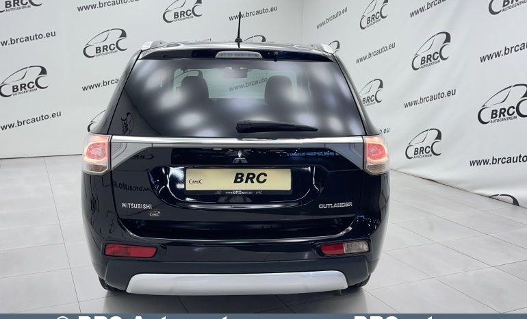 Mitsubishi Outlander 2.2 DiD Instyle 4WD Automatas 2015 full