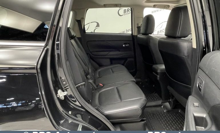 Mitsubishi Outlander 2.2 DiD Instyle 4WD Automatas 2015 full