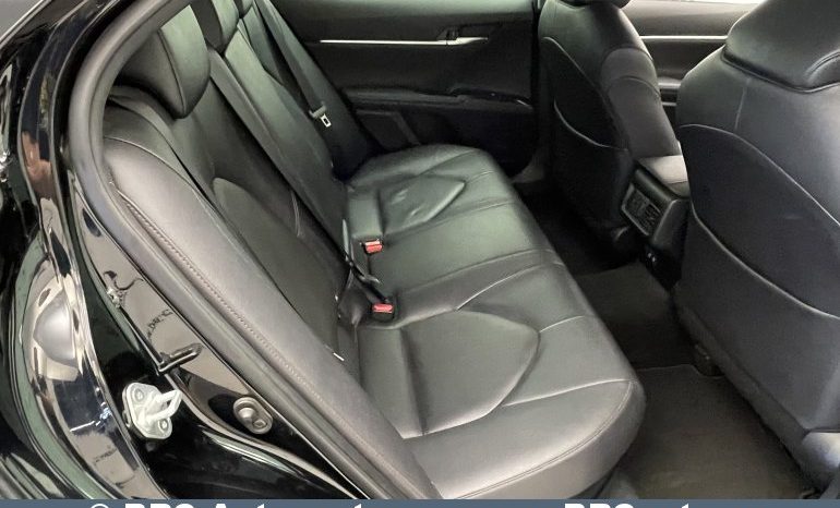 Toyota Camry Sedan 2.5 Hybrid Executive e-CVT 2019 full