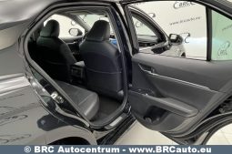 Toyota Camry Sedan 2.5 Hybrid Executive e-CVT 2019 full