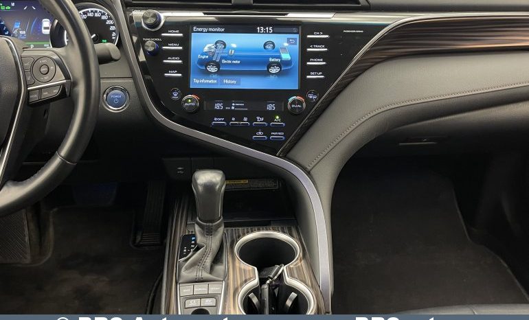 Toyota Camry Sedan 2.5 Hybrid Executive e-CVT 2019 full