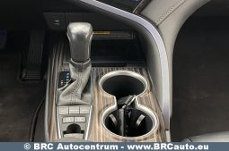 Toyota Camry Sedan 2.5 Hybrid Executive e-CVT 2019 full
