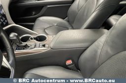 Toyota Camry Sedan 2.5 Hybrid Executive e-CVT 2019 full