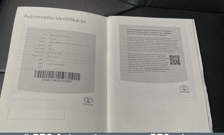 Toyota Camry Sedan 2.5 Hybrid Executive e-CVT 2019 full