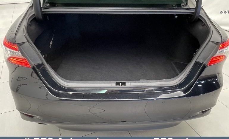 Toyota Camry Sedan 2.5 Hybrid Executive e-CVT 2019 full