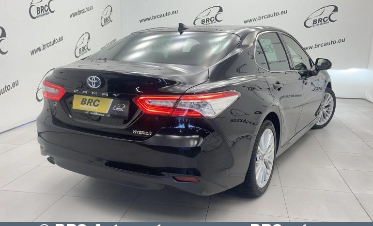 Toyota Camry Sedan 2.5 Hybrid Executive e-CVT 2019 full