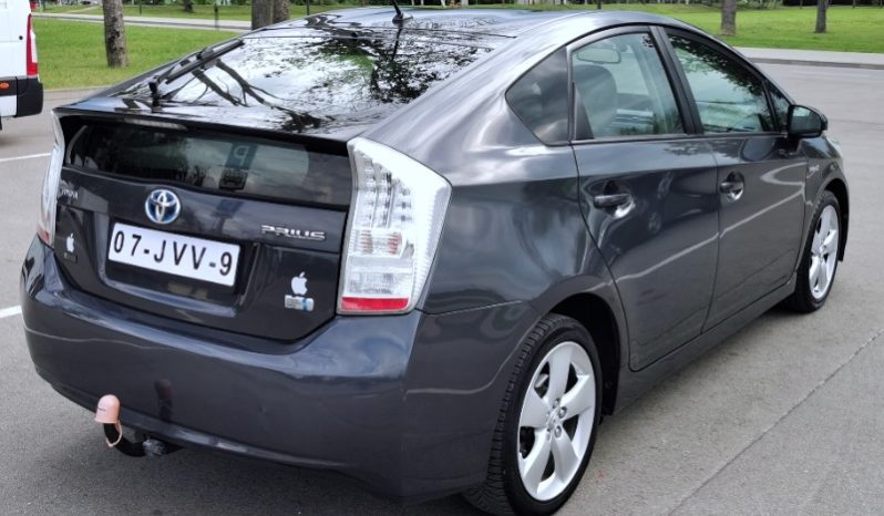 Toyota Prius 2010 full