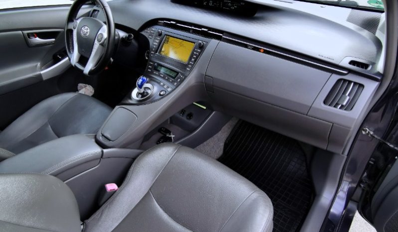 Toyota Prius 2010 full