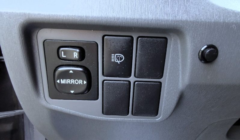 Toyota Prius 2010 full