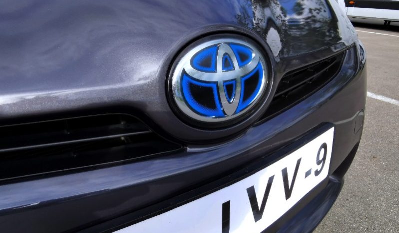 Toyota Prius 2010 full
