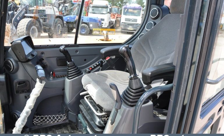 Hyundai R60CR-9A Rototilt 2015 full
