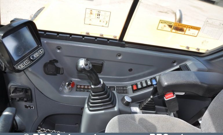 Hyundai R60CR-9A Rototilt 2015 full