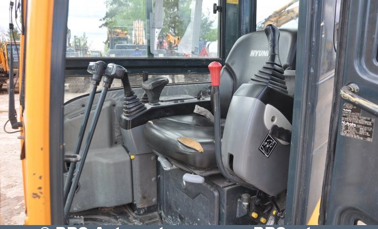 Hyundai R30Z-9AK Garantija 2020 full