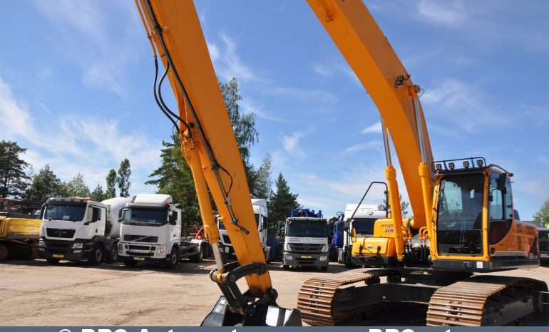 Hyundai R300LC-9A L/R Long Reach 2015 full