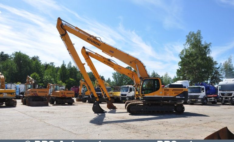 Hyundai R300LC-9A L/R Long Reach 2015 full