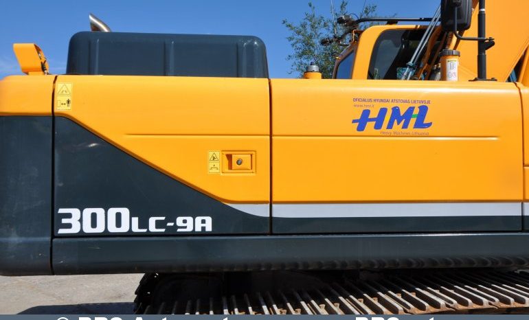 Hyundai R300LC-9A L/R Long Reach 2015 full