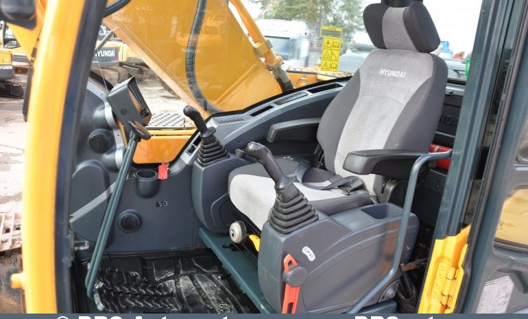 Hyundai R220LC-9S garantija 2017 full