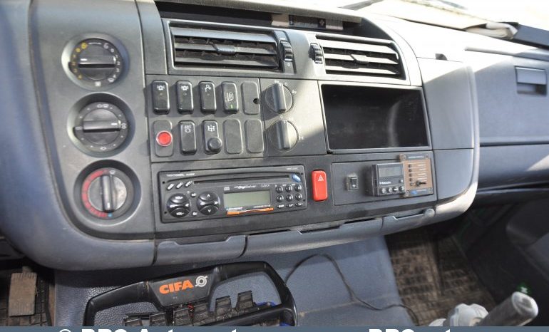 Mercedes-Benz Atego 4×4 CFA HIAB 095-3 2000 full