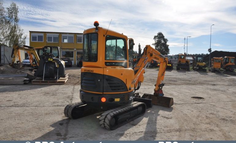 Hyundai R25Z-9AK !Gamyklinė garantija! 2019 full