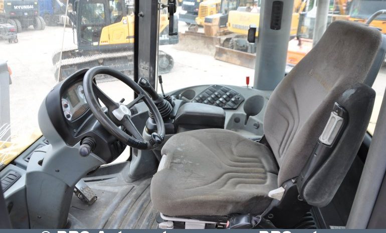New Holland W270B  2007 full