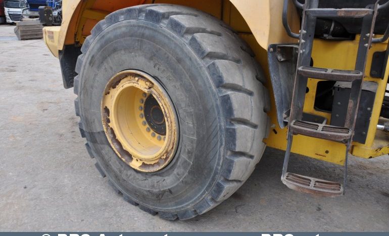 New Holland W270B  2007 full