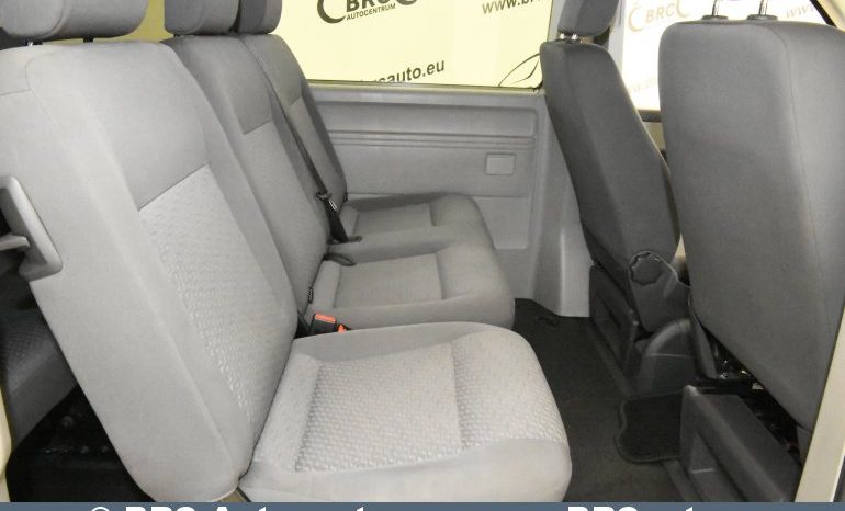 Volkswagen Caravelle 2.0 TDI CR 2015 full