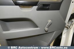 Volkswagen Caravelle 2.0 TDI CR 2015 full