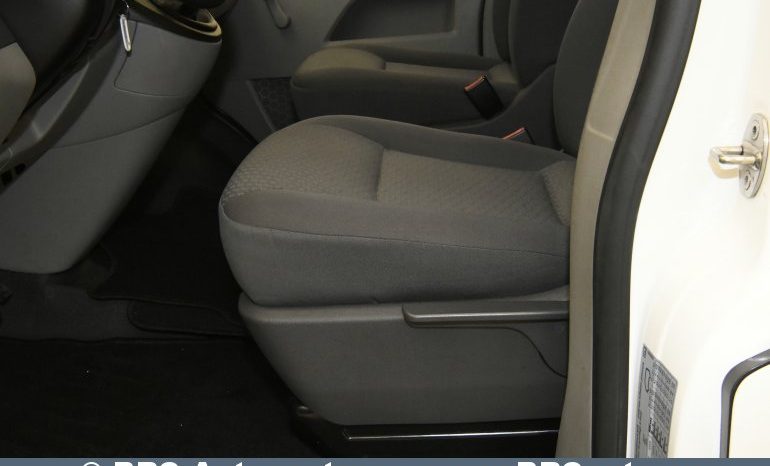 Volkswagen Caravelle 2.0 TDI CR 2015 full