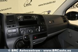 Volkswagen Caravelle 2.0 TDI CR 2015 full