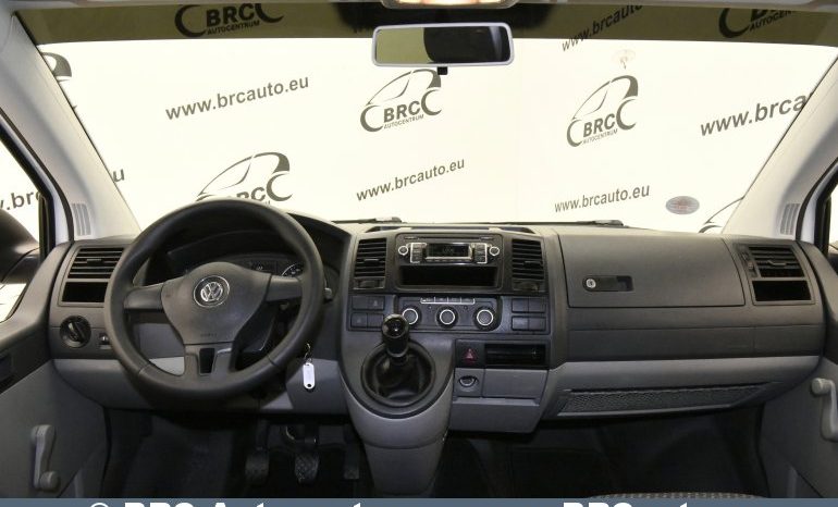 Volkswagen Caravelle 2.0 TDI CR 2015 full
