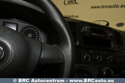 Volkswagen Caravelle 2.0 TDI CR 2015 full
