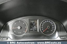 Volkswagen Caravelle 2.0 TDI CR 2015 full