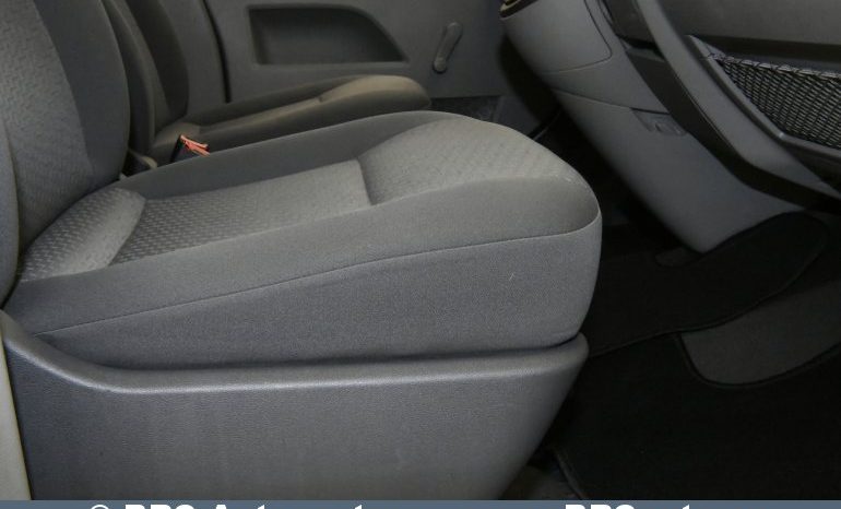 Volkswagen Caravelle 2.0 TDI CR 2015 full