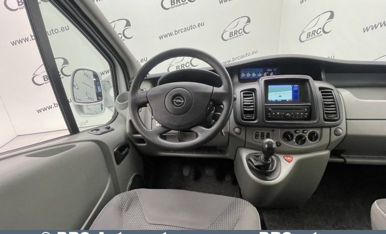 Opel Vivaro 2.5 CDTI 2010 full