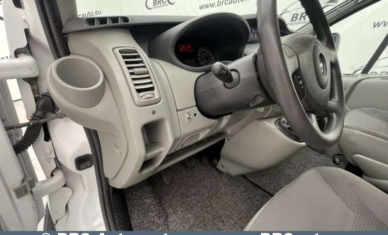 Opel Vivaro 2.5 CDTI 2010 full