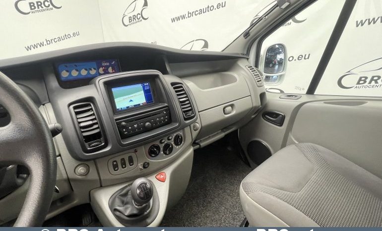 Opel Vivaro 2.5 CDTI 2010 full