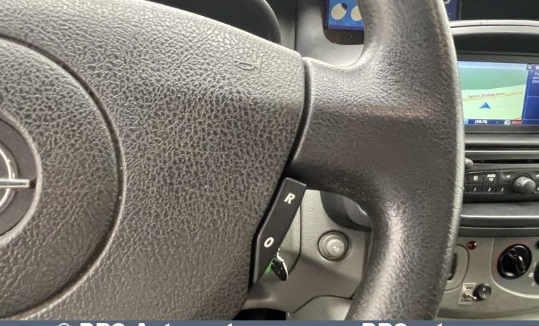 Opel Vivaro 2.5 CDTI 2010 full