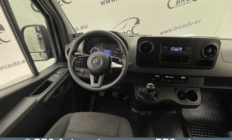 Mercedes-Benz Sprinter 317 CDI Tourer 2023 full