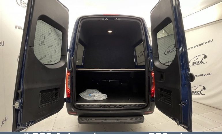 Mercedes-Benz Sprinter 317 CDI Tourer 2023 full