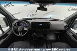 Mercedes-Benz Sprinter 317 CDI Tourer 2023 full
