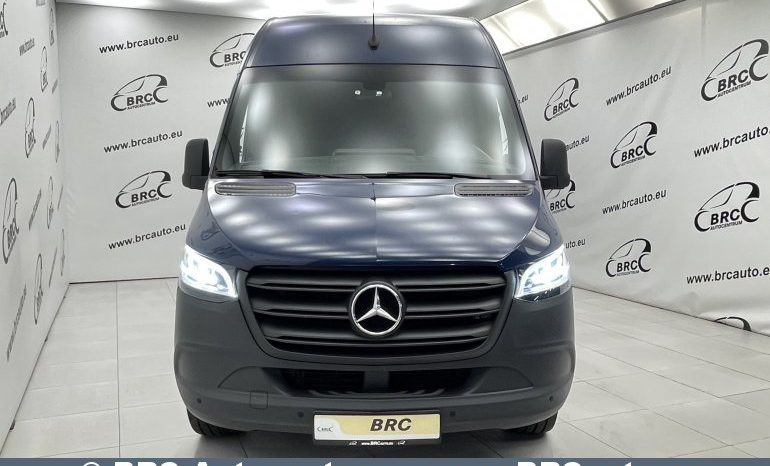 Mercedes-Benz Sprinter 317 CDI Tourer 2023 full