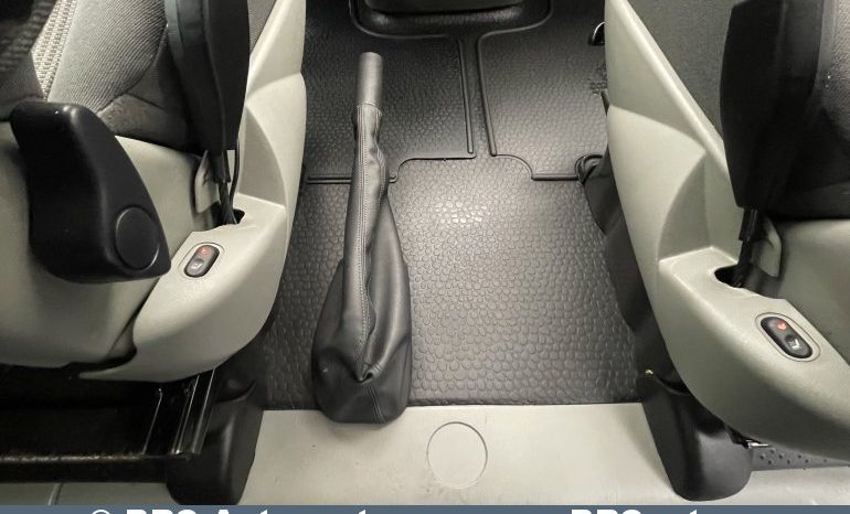 Opel Vivaro 2.5 Westfalia lIfe Automatas 2011 full