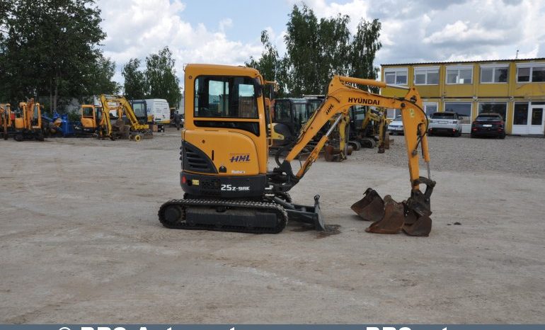 Hyundai R25Z-9AK Garantija 2019 full