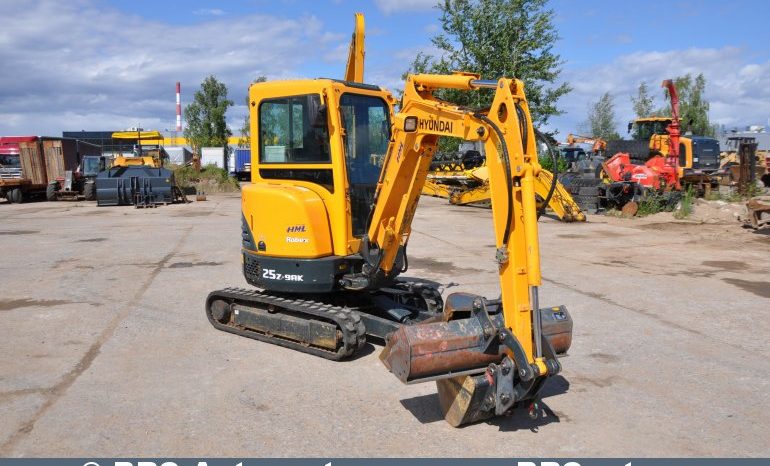 Hyundai R25Z-9AK  2017 full