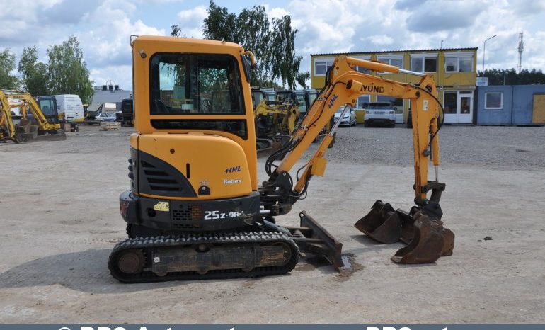 Hyundai R25Z-9AK !Garantija! 2018 full