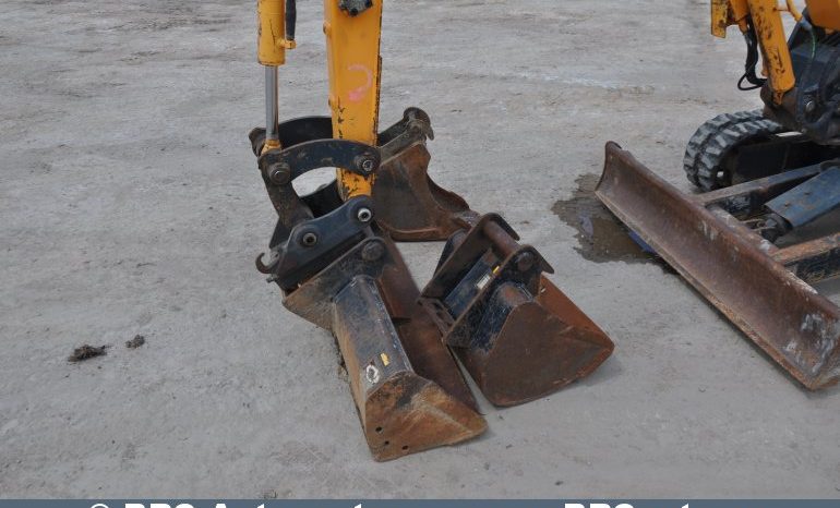 Hyundai R25Z-9AK !Garantija! 2018 full