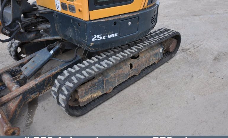 Hyundai R25Z-9AK !Garantija! 2018 full
